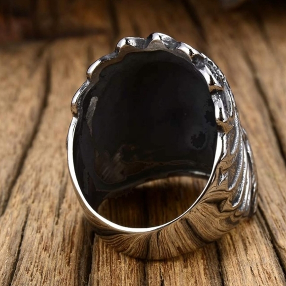 One Native American ring ask for your size availability before purchasing pl… - Picture 8 of 9